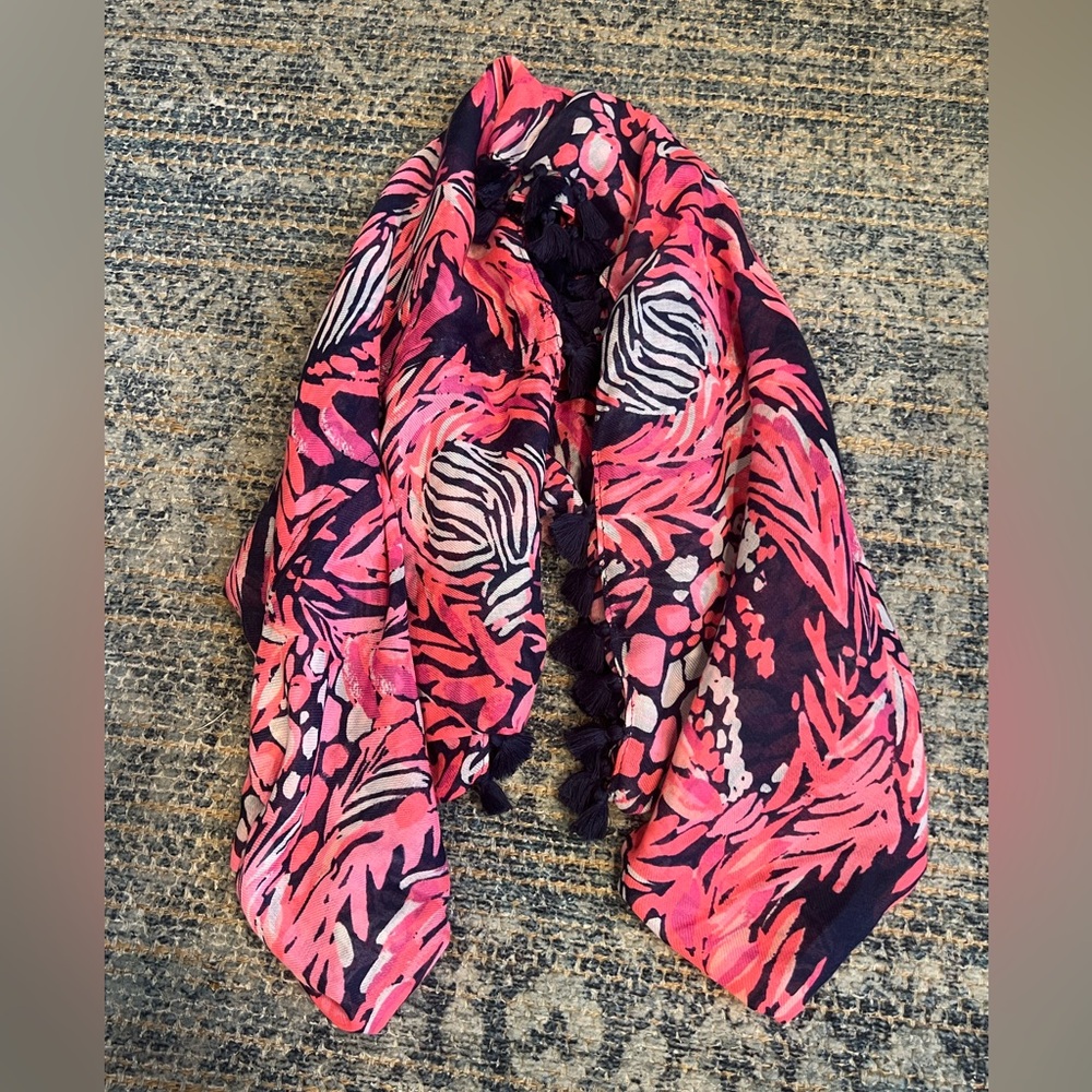 Lilly Pulitzer Riley Tassel Infinity Scarf in A Jungle in Here Pattern